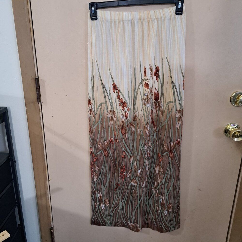 Long Skirt size M unbranded